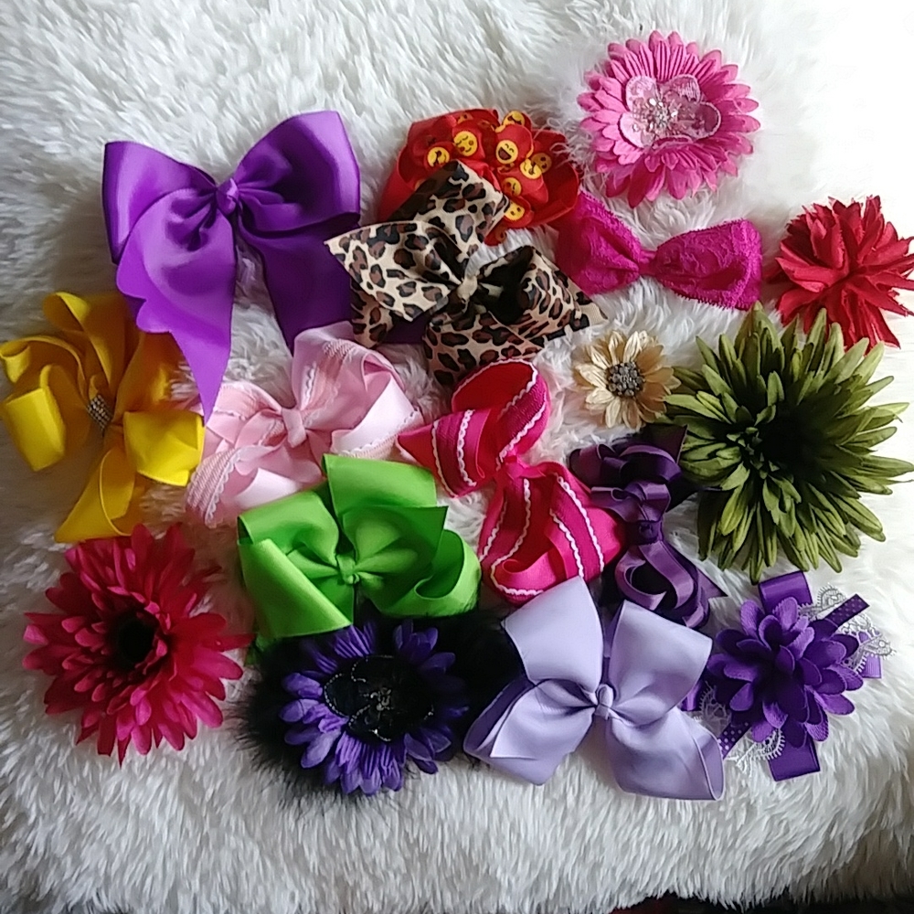 large Bundle of Girls Bows